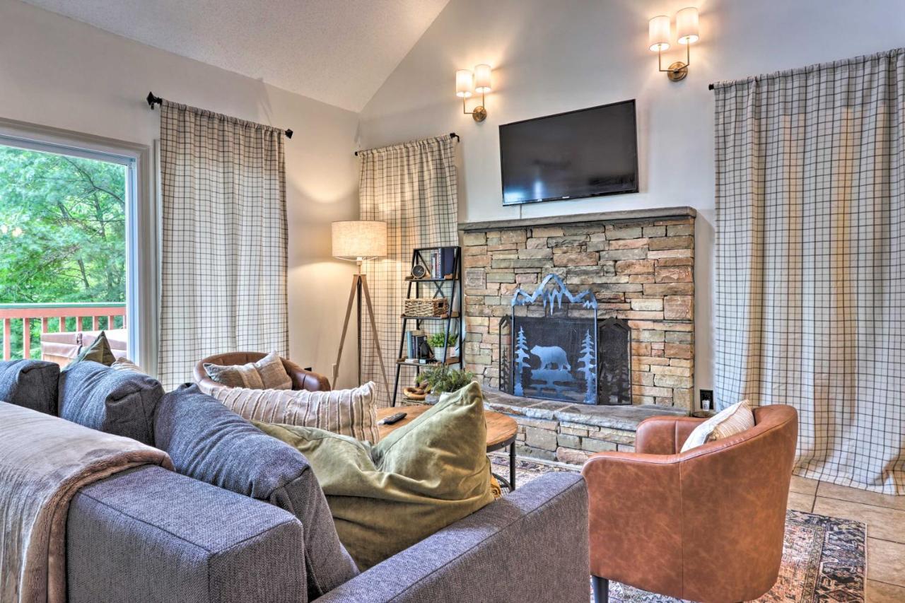 Gatlinburg Chalet with Hot Tub, Sauna&Mountain View Bagian luar foto